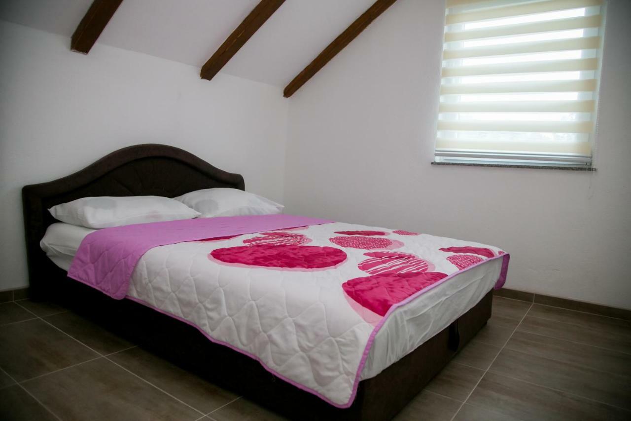 Nektar Park Villa Sara Bihać Eksteriør bilde